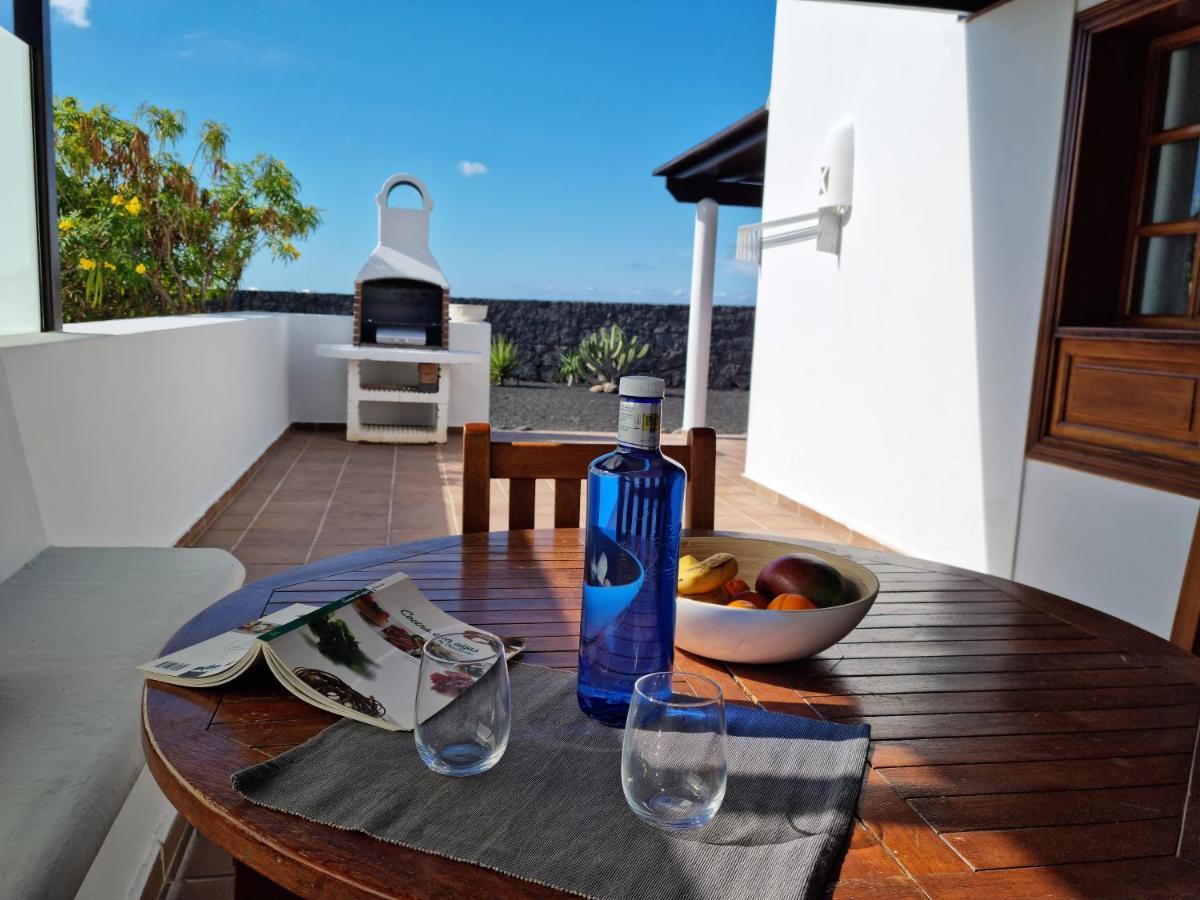 Villa Ana Playa Blanca  Extérieur photo