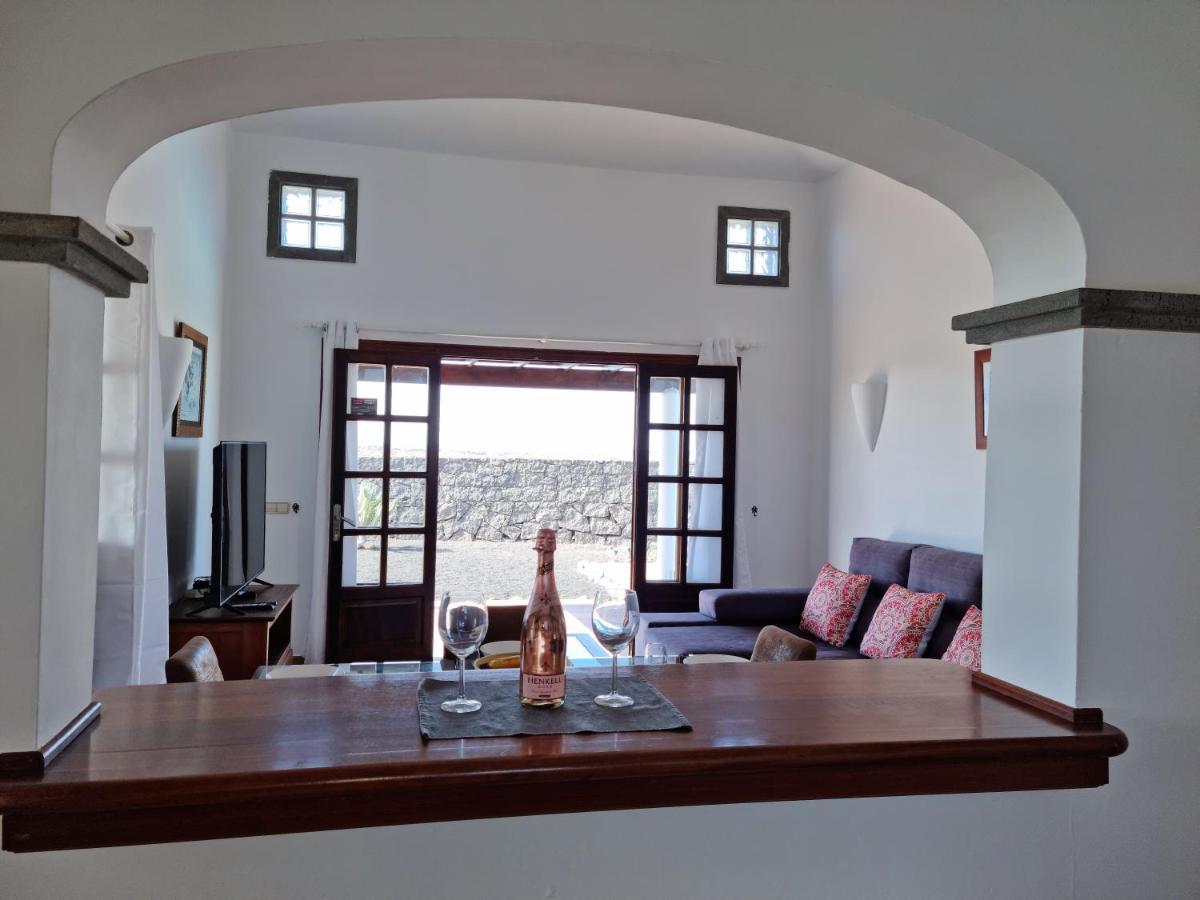 Villa Ana Playa Blanca  Extérieur photo