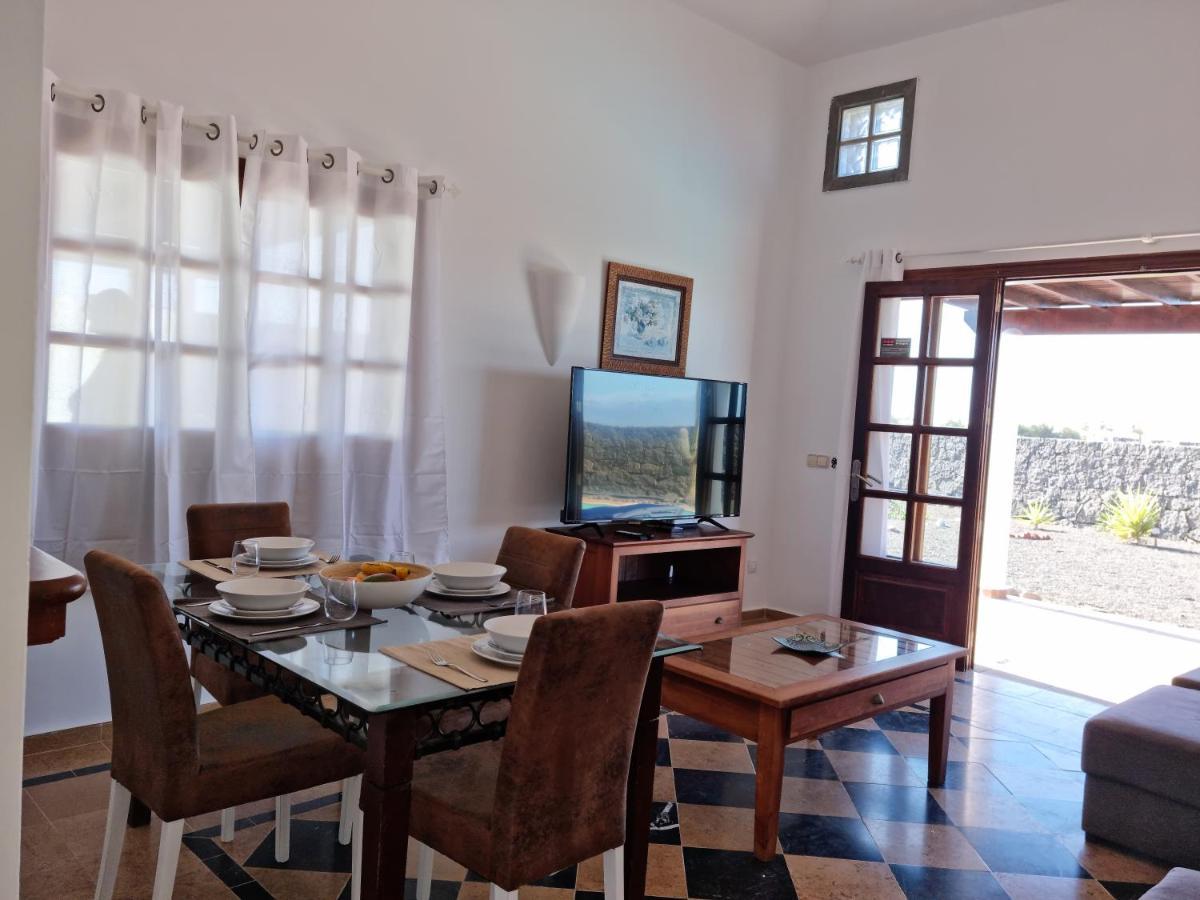 Villa Ana Playa Blanca  Extérieur photo